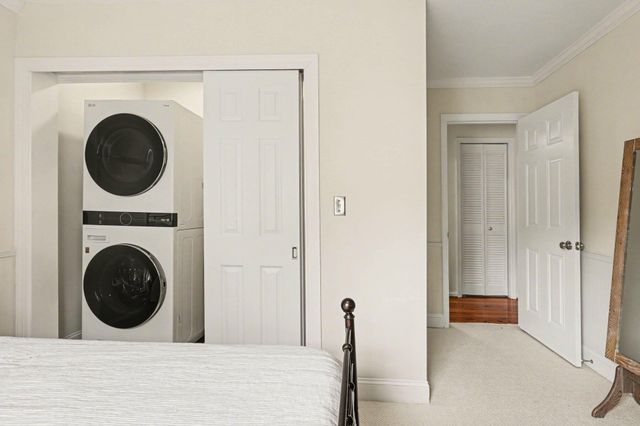 2 Gadsden Street D, Charleston, SC 29401
