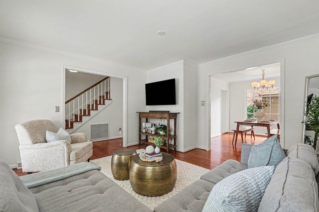 2 Gadsden Street D, Charleston, SC 29401