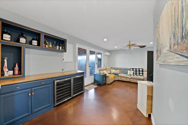 452 E Pecan Tree Road, Waxahachie, TX 75165