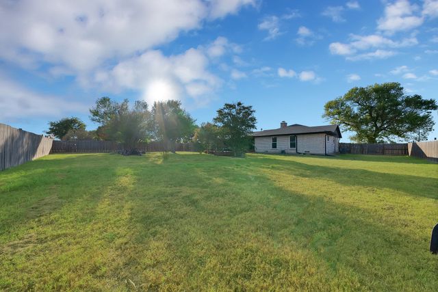 452 E Pecan Tree Road, Waxahachie, TX 75165
