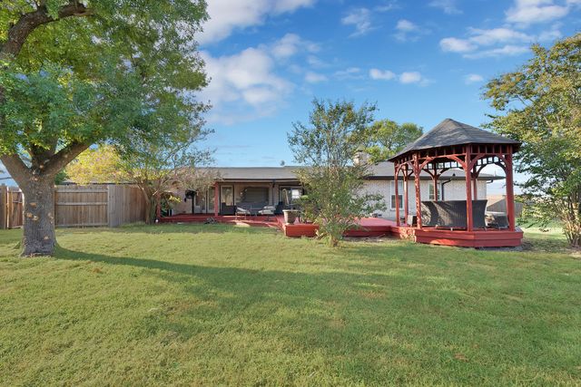 452 E Pecan Tree Road, Waxahachie, TX 75165