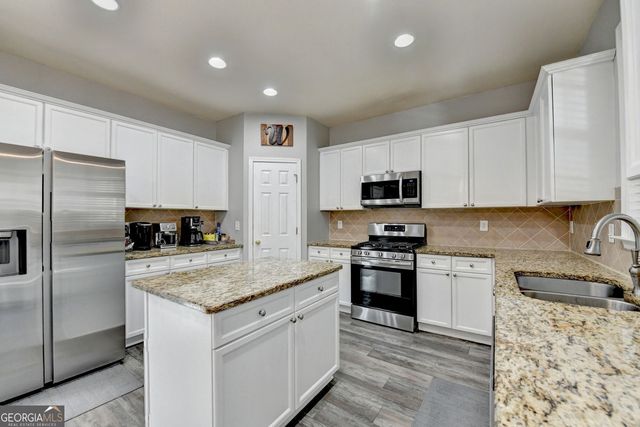 734 Weller Path NE, Sugar Hill, GA 30518