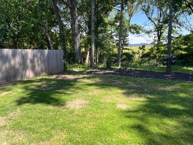 206 Formon Drive, Paragould, AR 72450