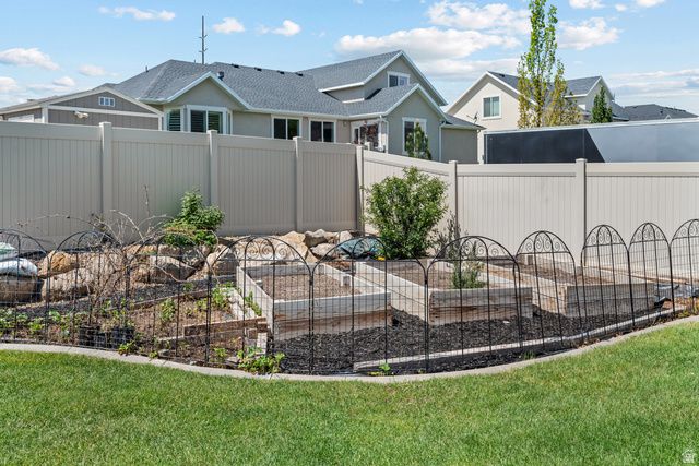 1282 S RIVER VIEW DR, Spanish Fork, UT 84660