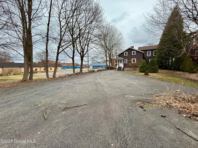 41 S Perry Street, Johnstown, NY 12095