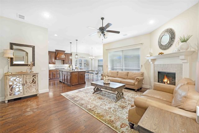 2409 Kemerton Dr, Plano, TX 75025