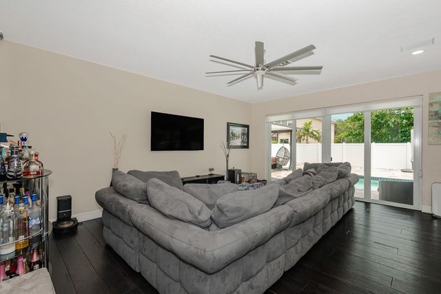 3575 SW 173RD Way, Miramar, FL 33029