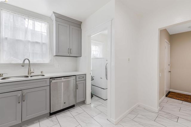 6007 San Pablo Ave, Oakland, CA 94608