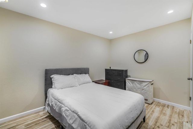 6007 San Pablo Ave, Oakland, CA 94608