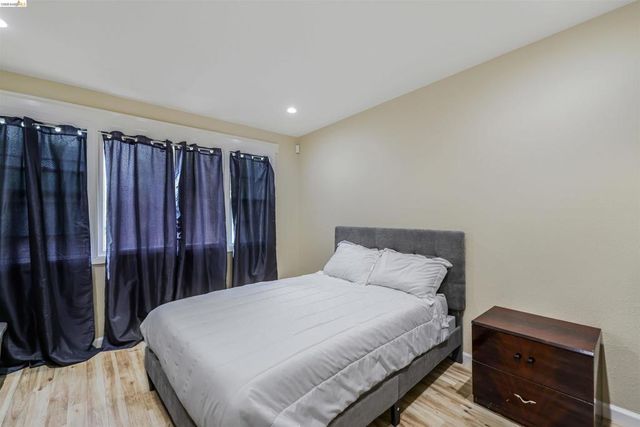 6007 San Pablo Ave, Oakland, CA 94608
