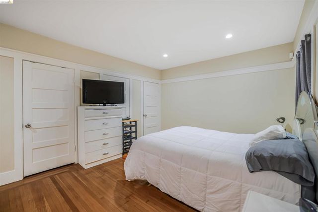 6007 San Pablo Ave, Oakland, CA 94608