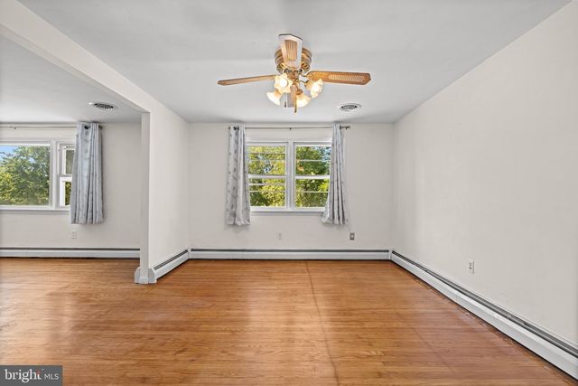258 S WALL ST, Spring City, PA 19475