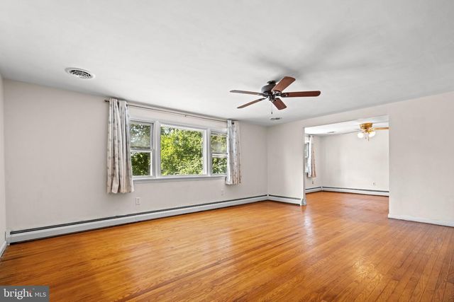 258 S WALL ST, Spring City, PA 19475
