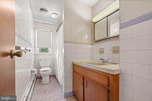 258 S WALL ST, Spring City, PA 19475