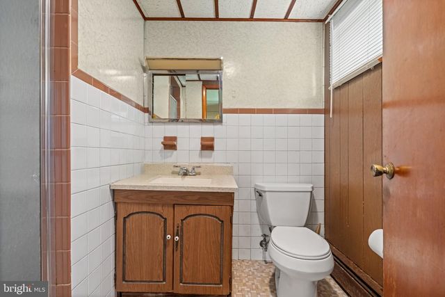 258 S WALL ST, Spring City, PA 19475