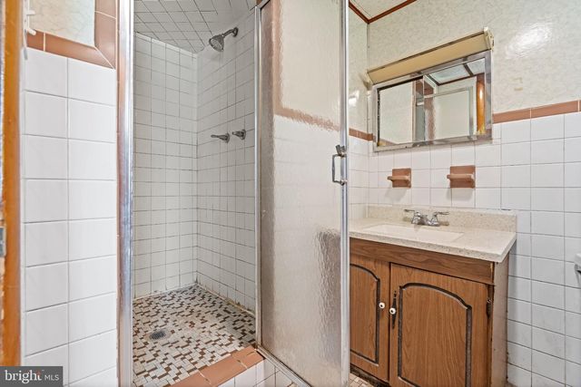 258 S WALL ST, Spring City, PA 19475