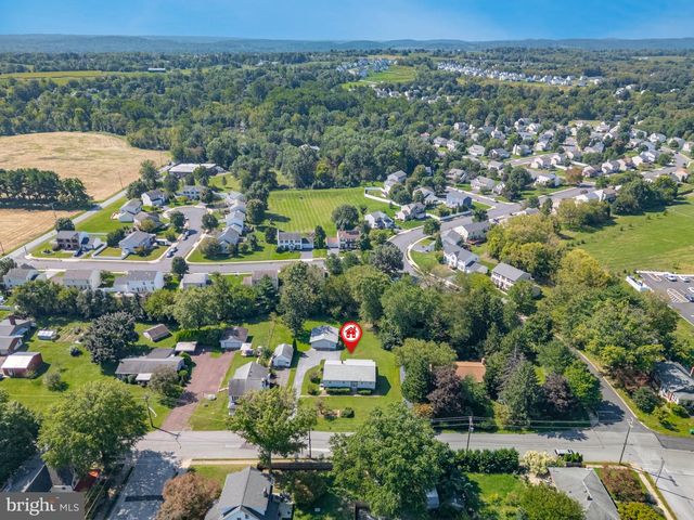 258 S WALL ST, Spring City, PA 19475