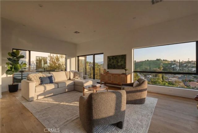 4050 Jennings Drive, Los Angeles, CA 90032