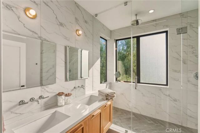 4050 Jennings Drive, Los Angeles, CA 90032