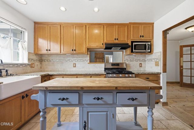 727 Calle Pensamiento, Thousand Oaks, CA 91360