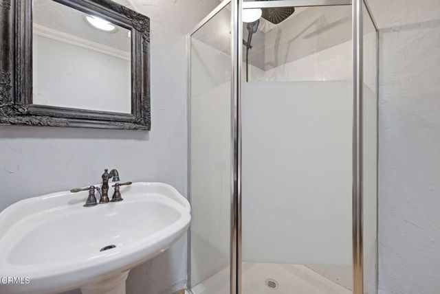 727 Calle Pensamiento, Thousand Oaks, CA 91360