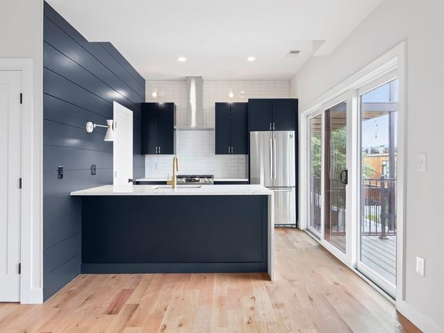 275 Webster, Boston, MA 02128