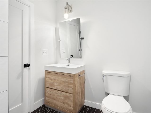 275 Webster, Boston, MA 02128
