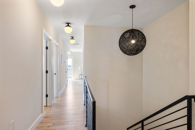 275 Webster, Boston, MA 02128