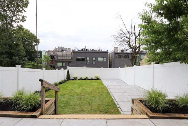 275 Webster, Boston, MA 02128