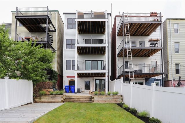 275 Webster, Boston, MA 02128