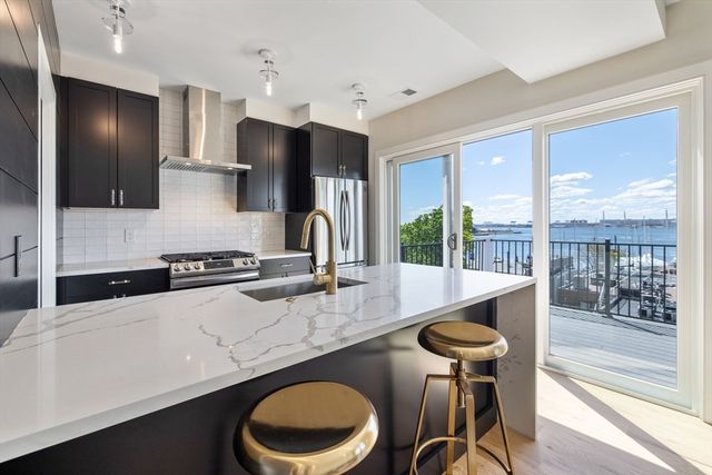 275 Webster, Boston, MA 02128