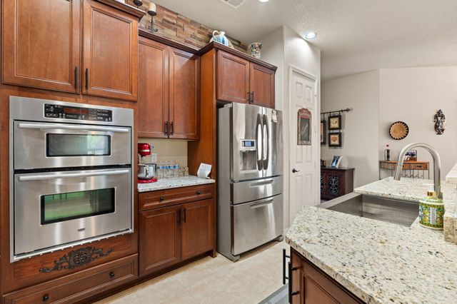 1003 DESERT BROOM Road NE, Rio Rancho, NM 87144