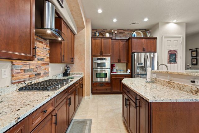 1003 DESERT BROOM Road NE, Rio Rancho, NM 87144