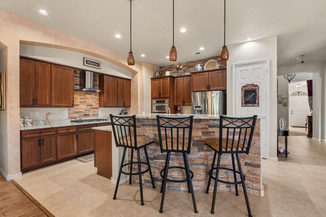 1003 DESERT BROOM Road NE, Rio Rancho, NM 87144