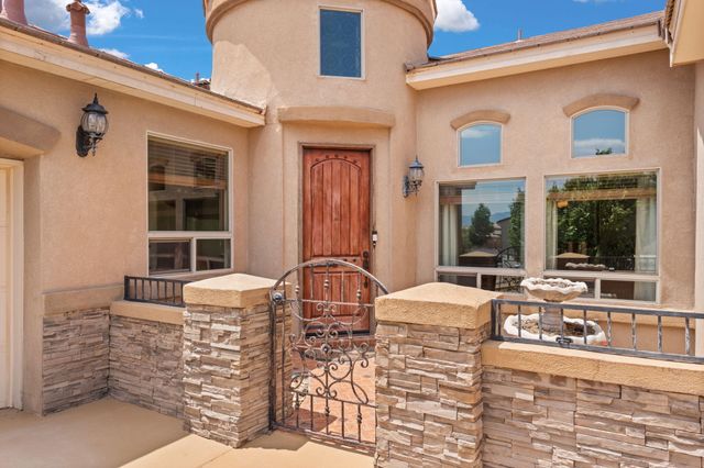 1003 DESERT BROOM Road NE, Rio Rancho, NM 87144