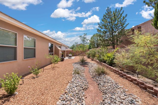 1003 DESERT BROOM Road NE, Rio Rancho, NM 87144