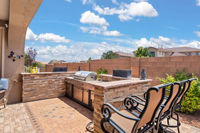 1003 DESERT BROOM Road NE, Rio Rancho, NM 87144