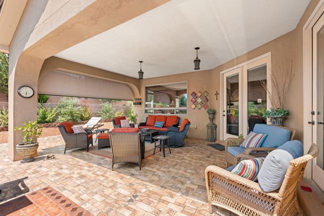 1003 DESERT BROOM Road NE, Rio Rancho, NM 87144