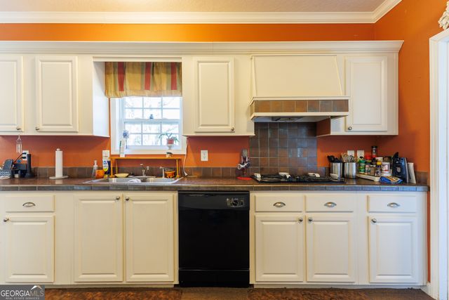 5536 N Hickory Grove Road, Valdosta, GA 31606