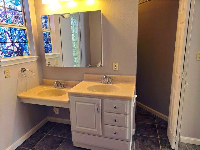 9823 Pine Pass Drive, Houston, TX 77070