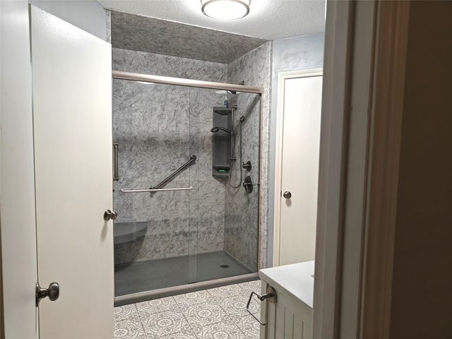 9823 Pine Pass Drive, Houston, TX 77070