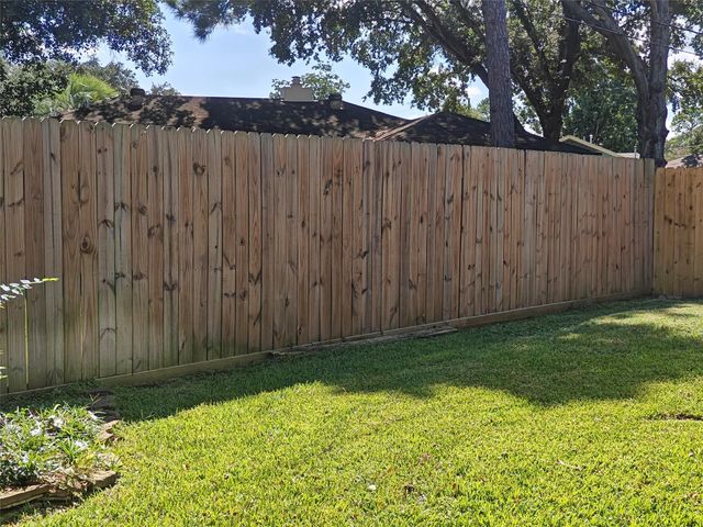 9823 Pine Pass Drive, Houston, TX 77070