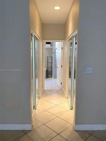 1210 S 13th Ave, Hollywood, FL 33019
