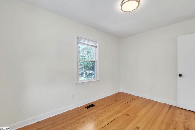 224 S Hampton Drive, Spartanburg, SC 29306