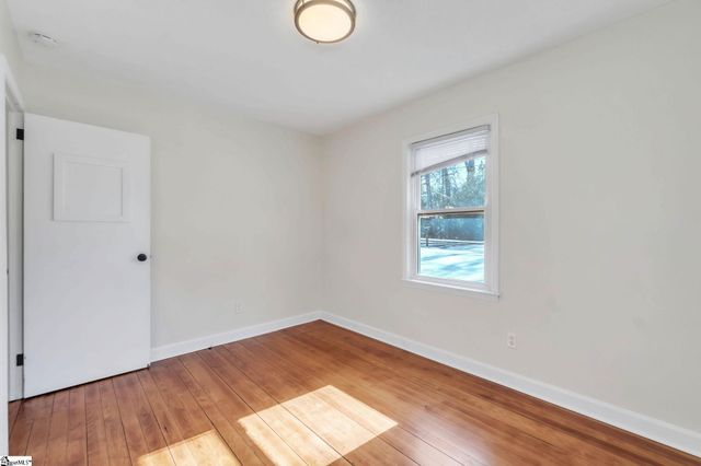 224 S Hampton Drive, Spartanburg, SC 29306