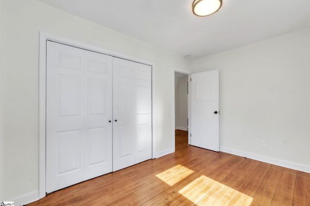 224 S Hampton Drive, Spartanburg, SC 29306