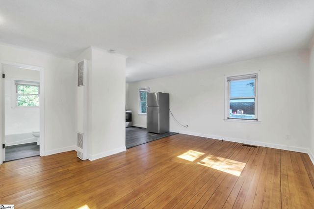 224 S Hampton Drive, Spartanburg, SC 29306