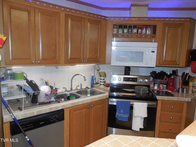 123 Josiah Trail, Elizabethton, TN 37643