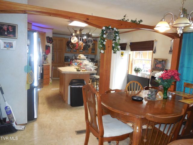 123 Josiah Trail, Elizabethton, TN 37643