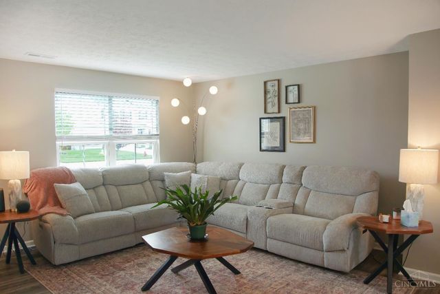 5730 Woodcreek Drive, Middletown, OH 45042